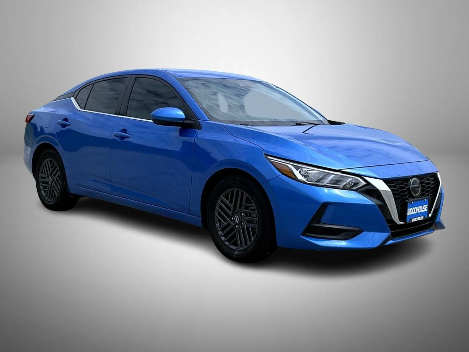 Used 2023 Blue Nissan SV image 3