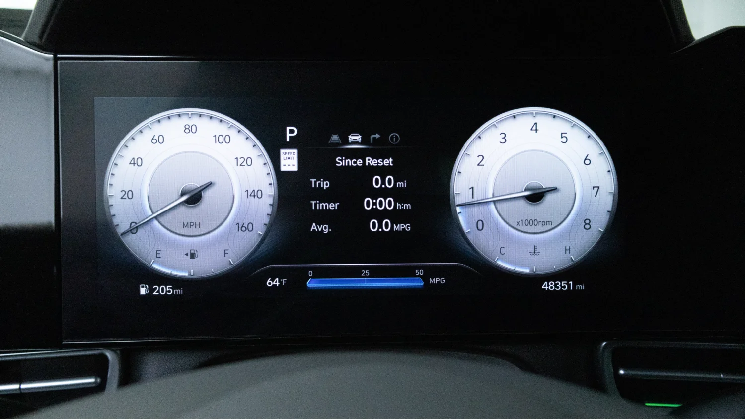 Used 2025 White Hyundai SEL Convenience image 19