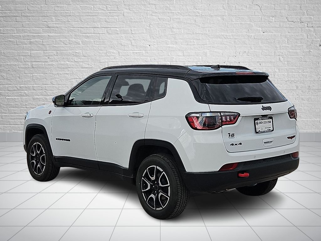 Used 2025 White Jeep Trailhawk image 3