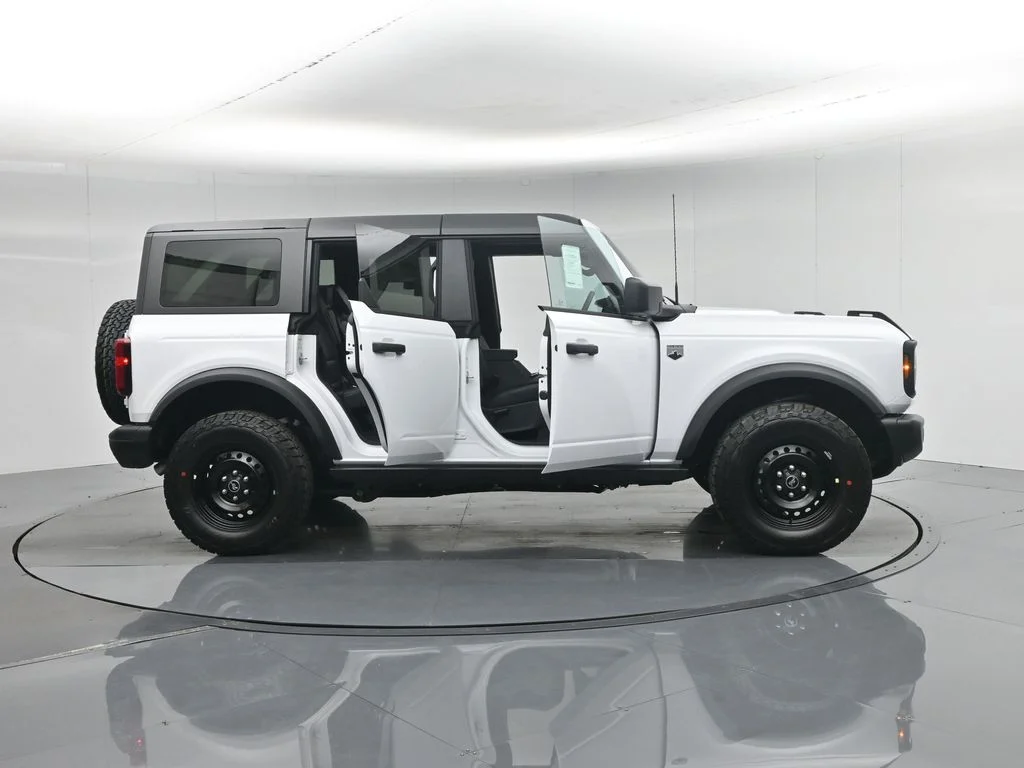 New 2026 White Ford Big Bend image 4