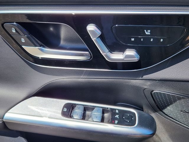 New 2027 Graphite Grey Metallic Mercedes-Benz GLC 300 image 11