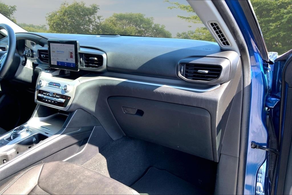 Used 2021 Blue Ford XLT image 27