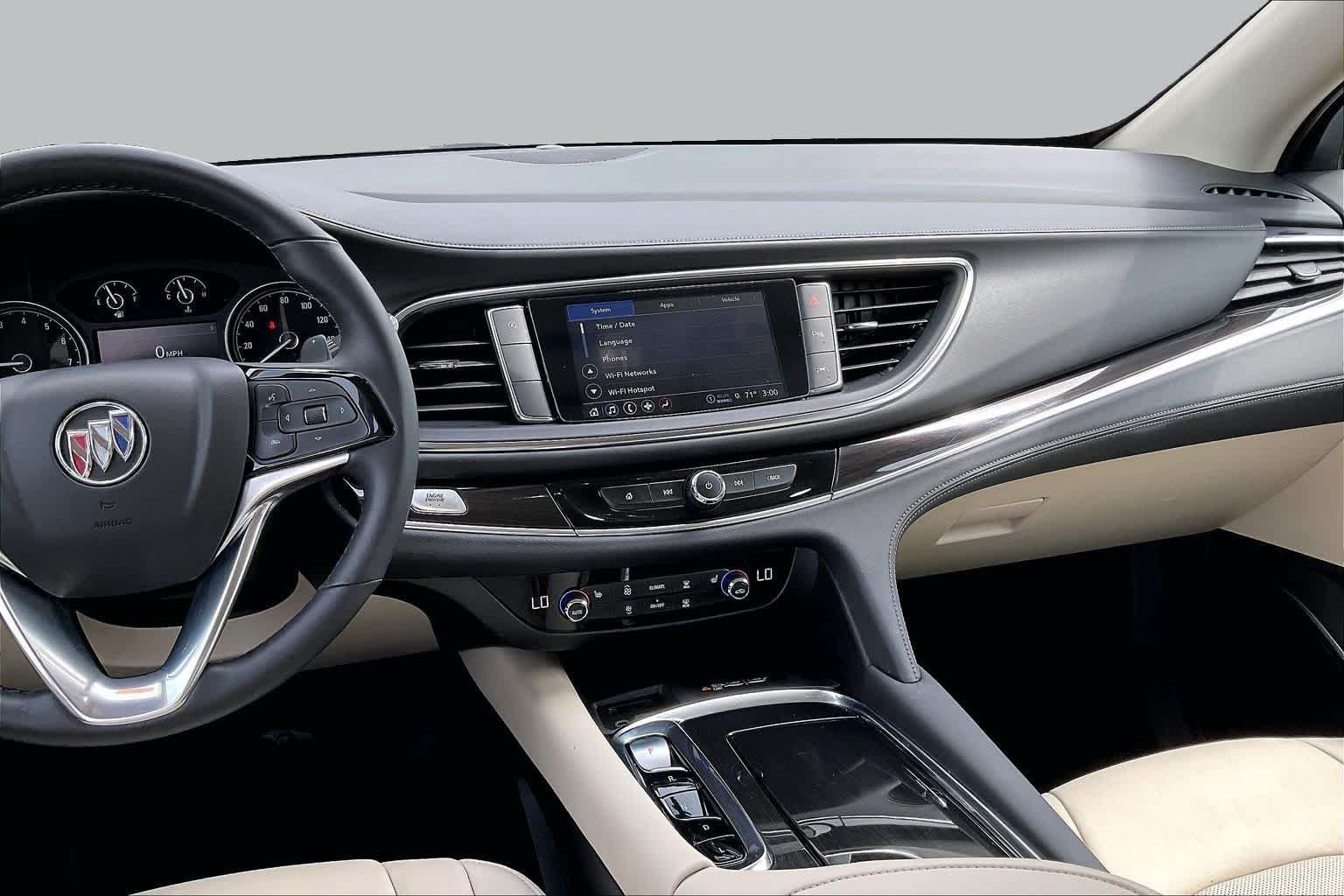 Used 2024 White Frost Tricoat Buick Essence image 13