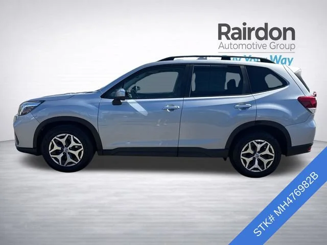 Used 2021 Ice Silver Metallic Subaru Premium image 4