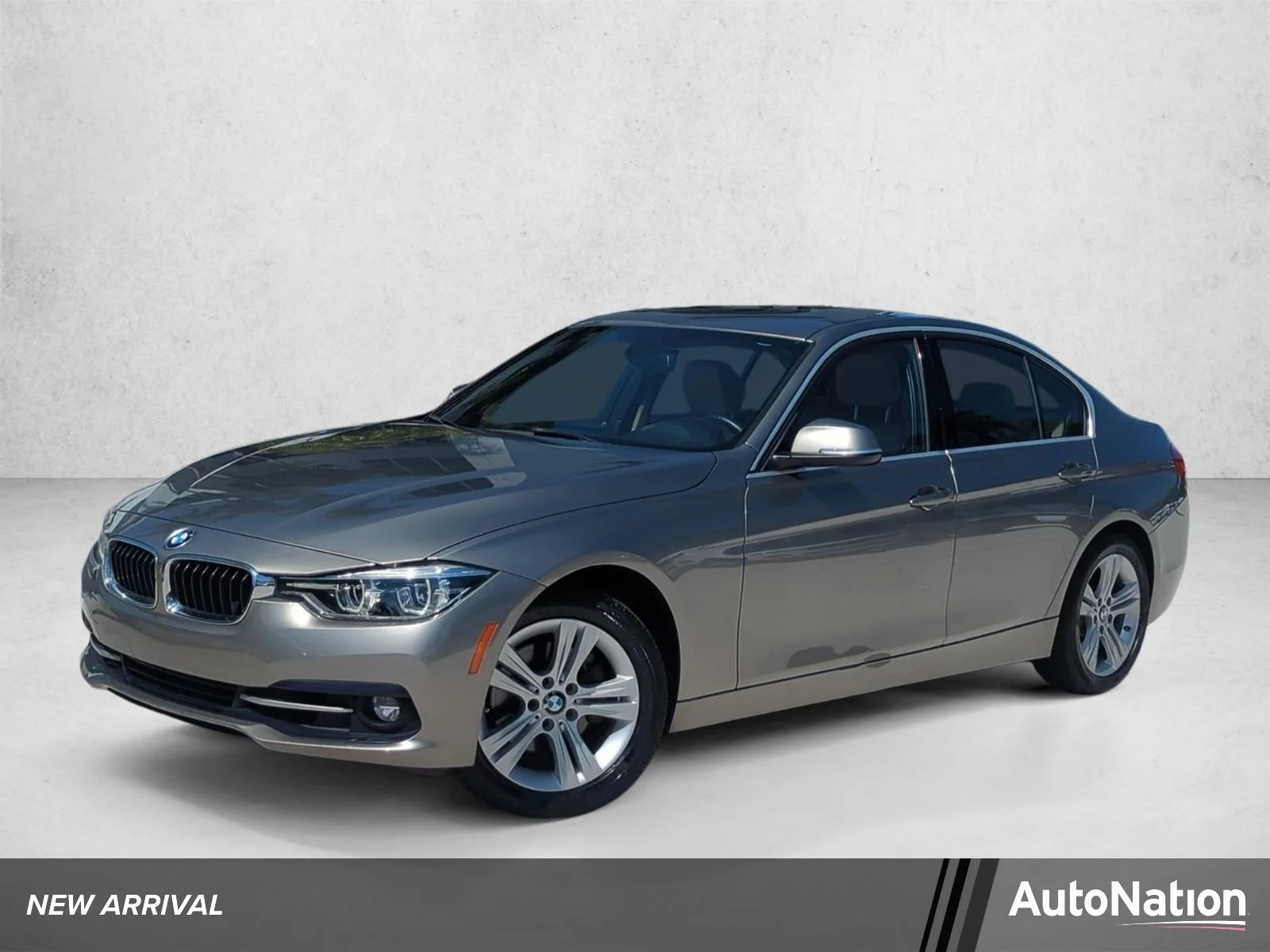 Used 2018 Platinum Silver Metallic BMW 330i image 1
