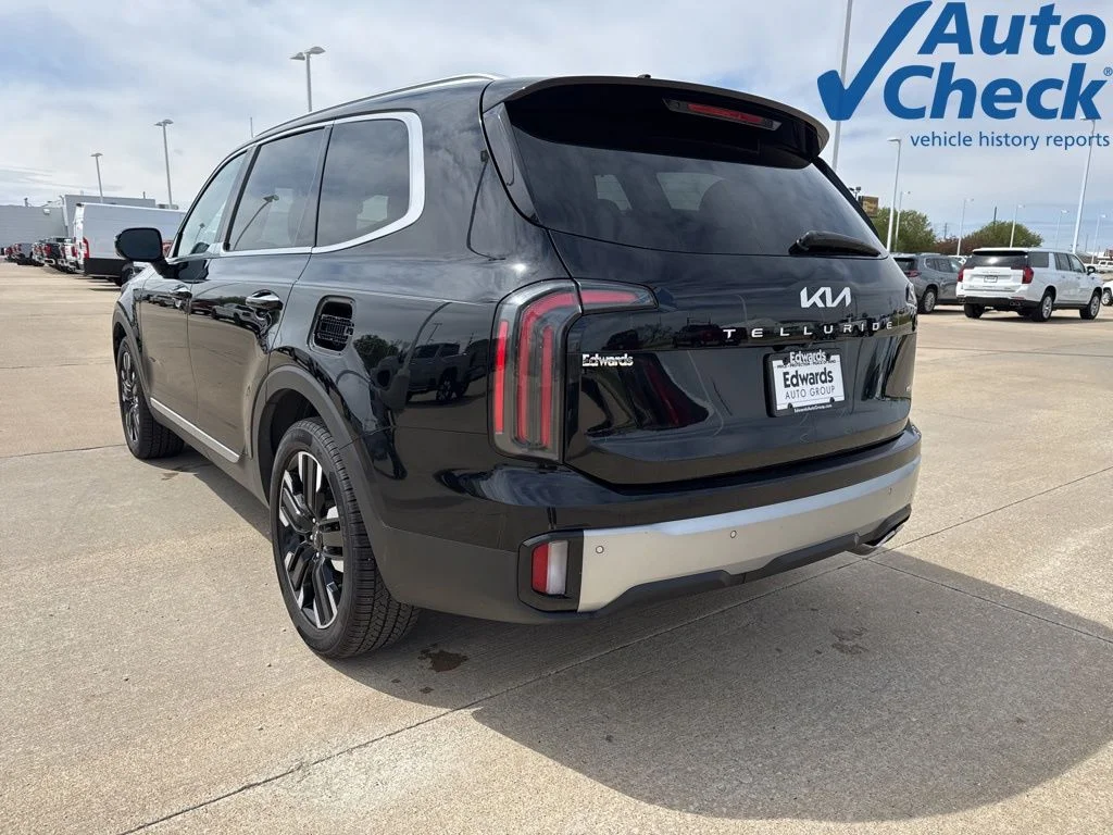 Used 2023 Black Kia SX-Prestige image 7