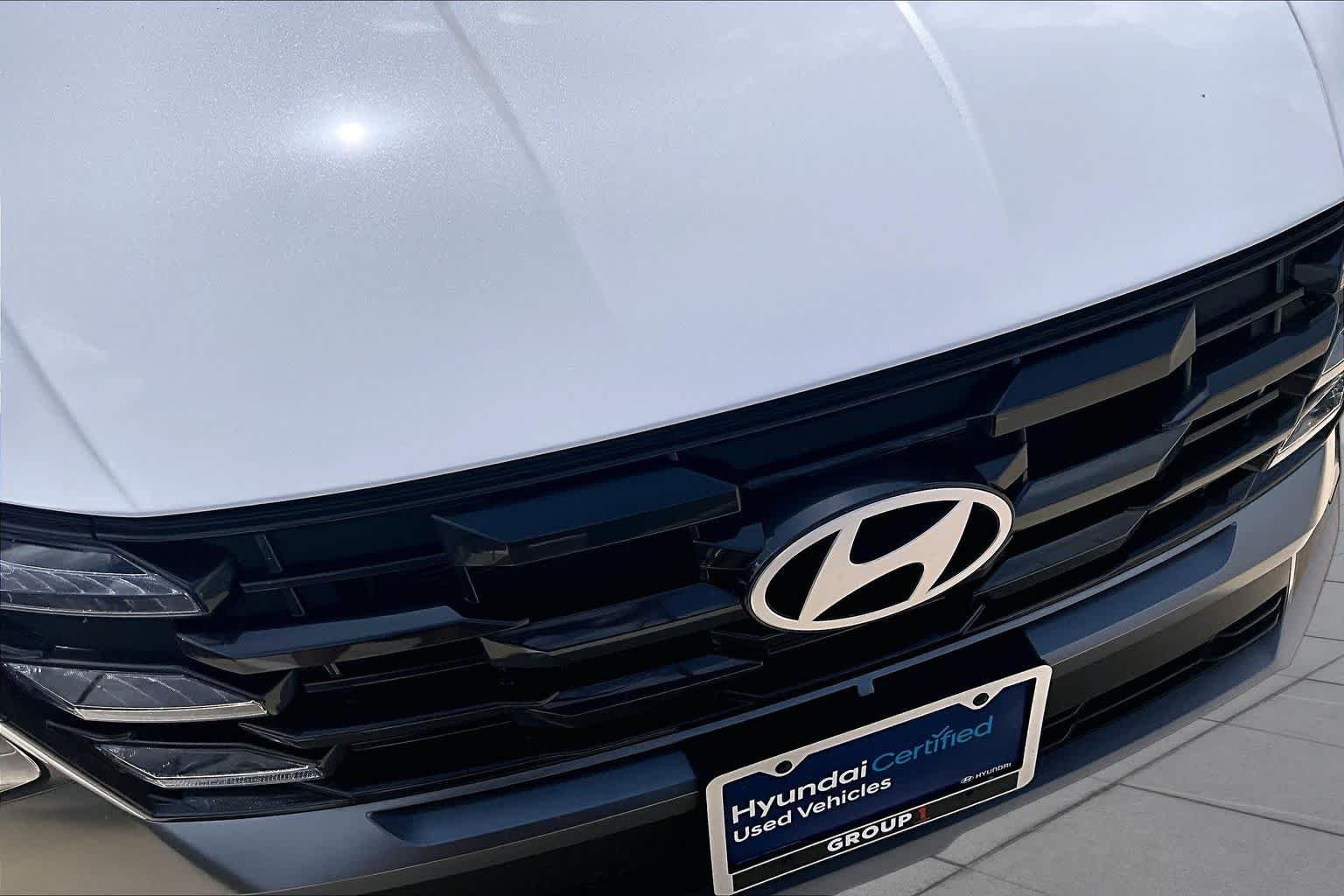 Used 2025 Serenity White Pearl Hyundai SEL image 28