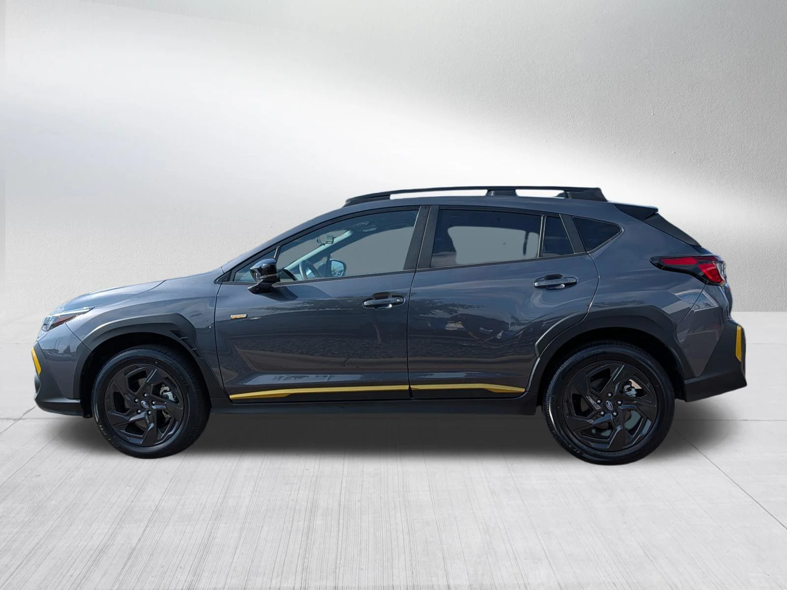 Used 2025 Magnetite Gray Metallic Subaru Sport image 4