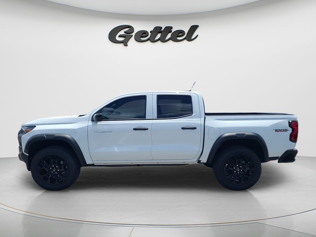 New 2026 Summit White Chevrolet Trail Boss image 8