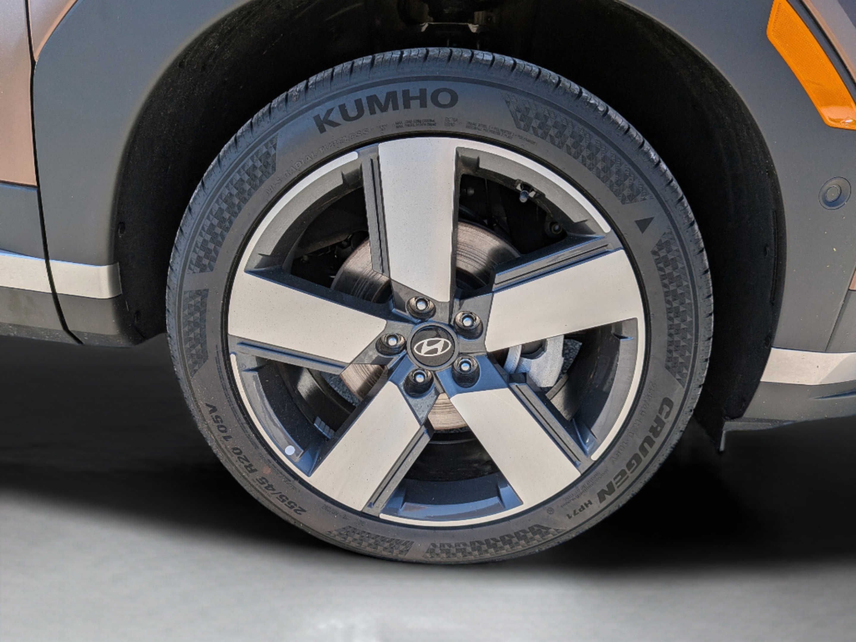 New 2026 Earthy Brass Matte Hyundai Limited FWD image 10