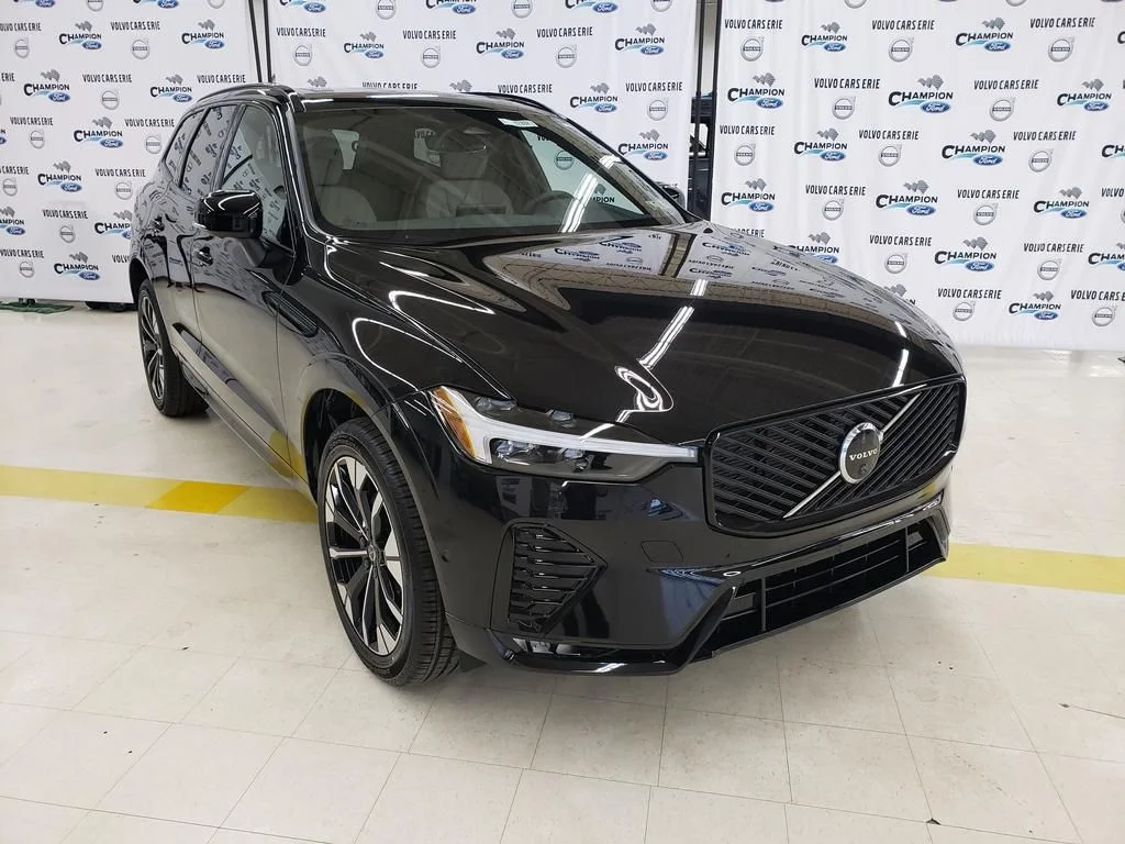 New 2026 Onyx Black Volvo Plus image 1