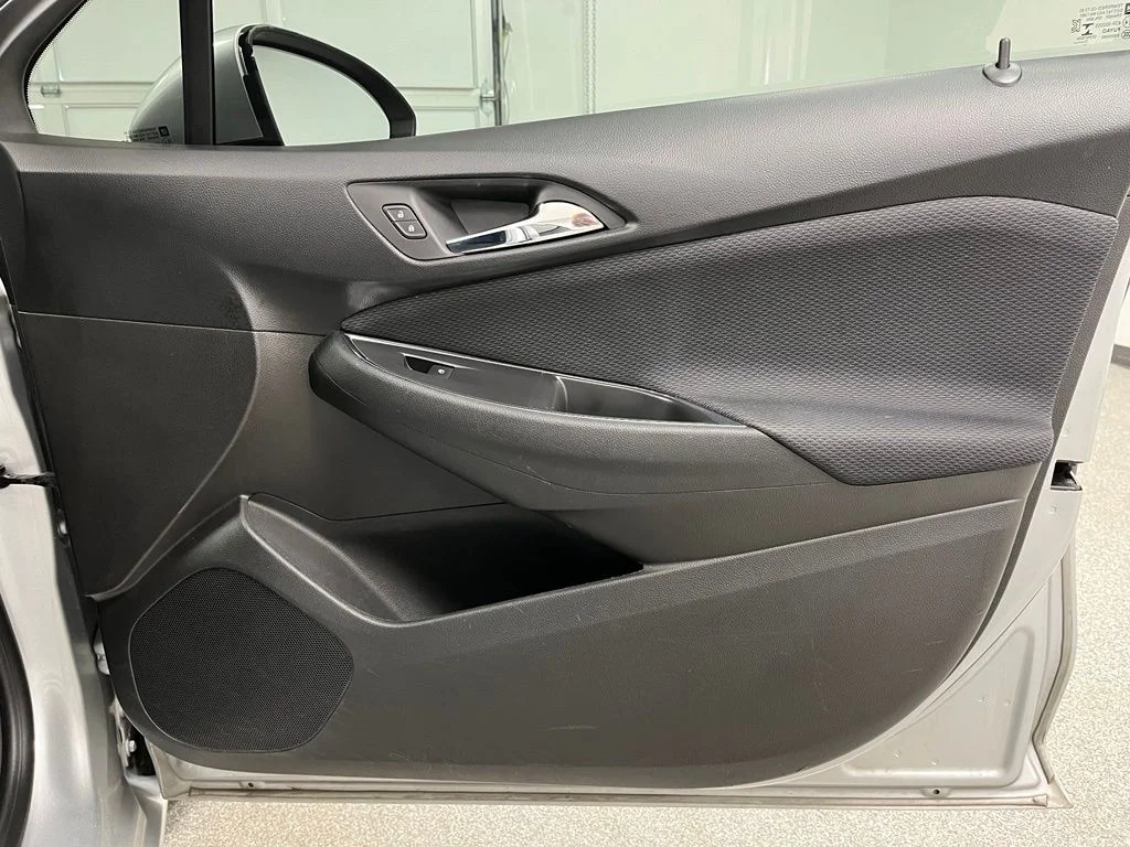 Used 2018 Silver Chevrolet LS image 53