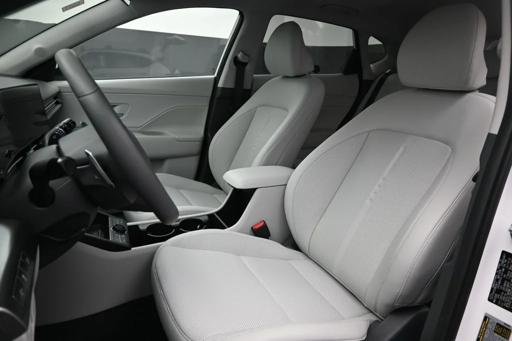 Used 2026 White Hyundai Limited image 20