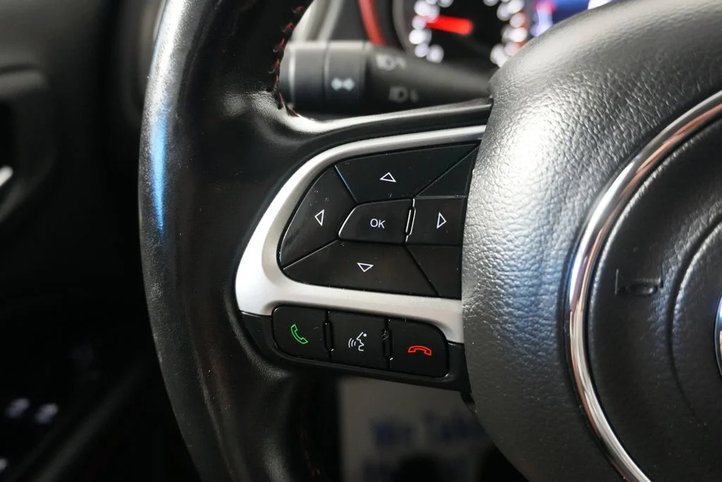 Used 2020 Blue Jeep Trailhawk image 12