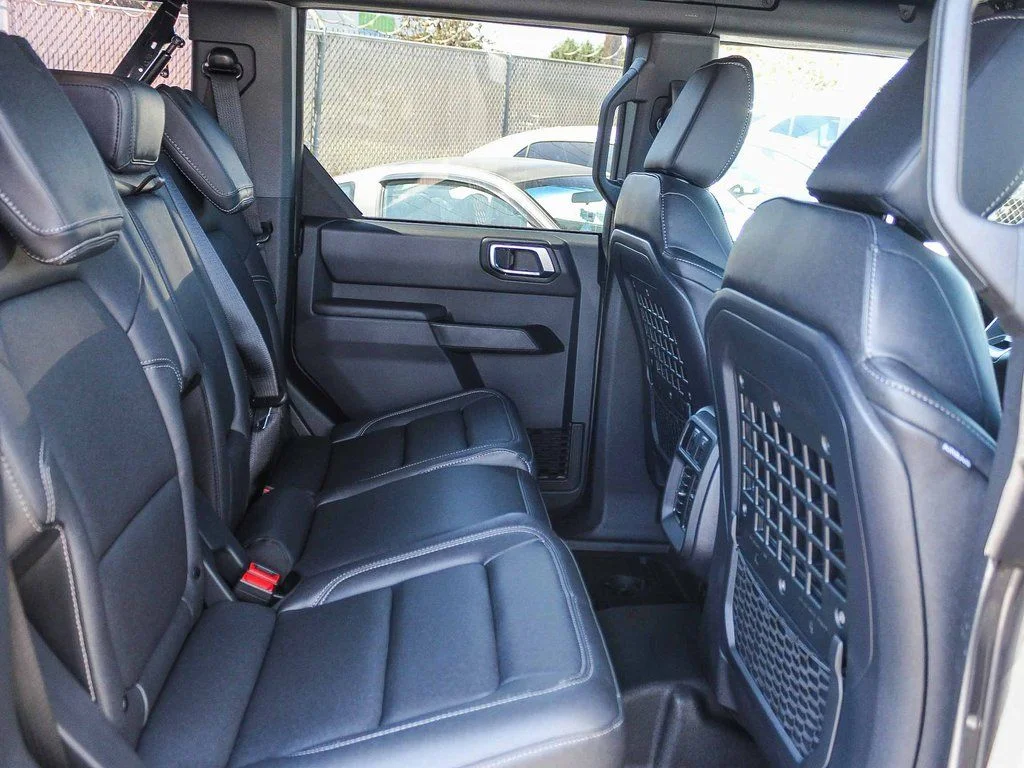 New 2025 Gray Ford Big Bend image 17