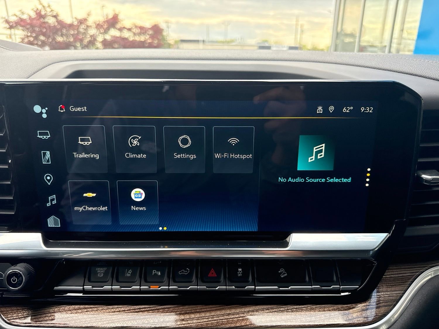 New 2026 Sterling Gray Metallic Chevrolet LT Trail Boss with Safety - Leather - Convenience I & II - Heat - Remote Start - Plow Prep - Z71 Off-Road image 19