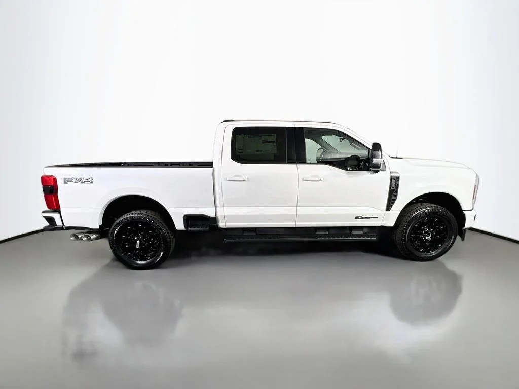 New 2026 Star White Metallic Tri-Coat Ford Lariat image 18