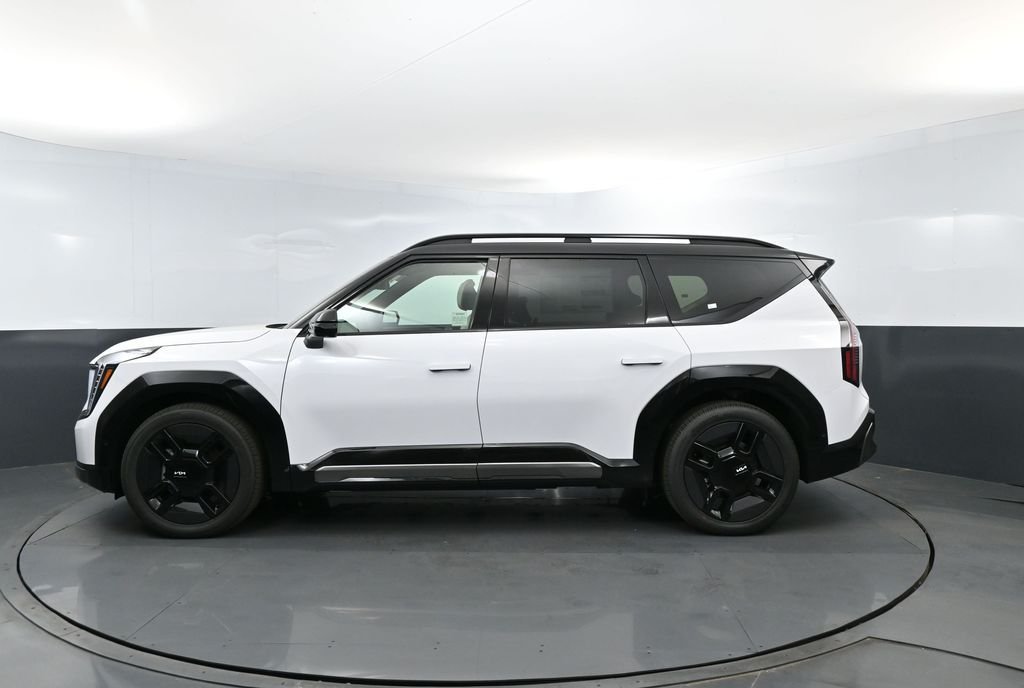 New 2026 Glacial White Pearl / Black Ro Kia GT-Line AWD image 28