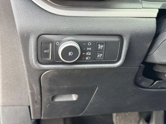 Used 2020 Red Ford XLT image 31