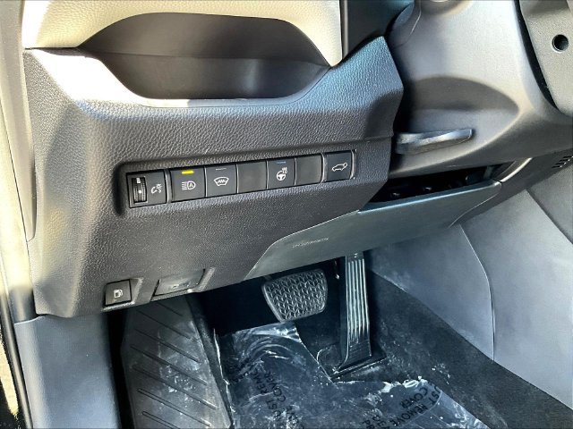 Used 2024 Black Toyota XLE image 24