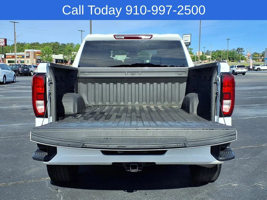 Used 2024 Summit White GMC Elevation image 8