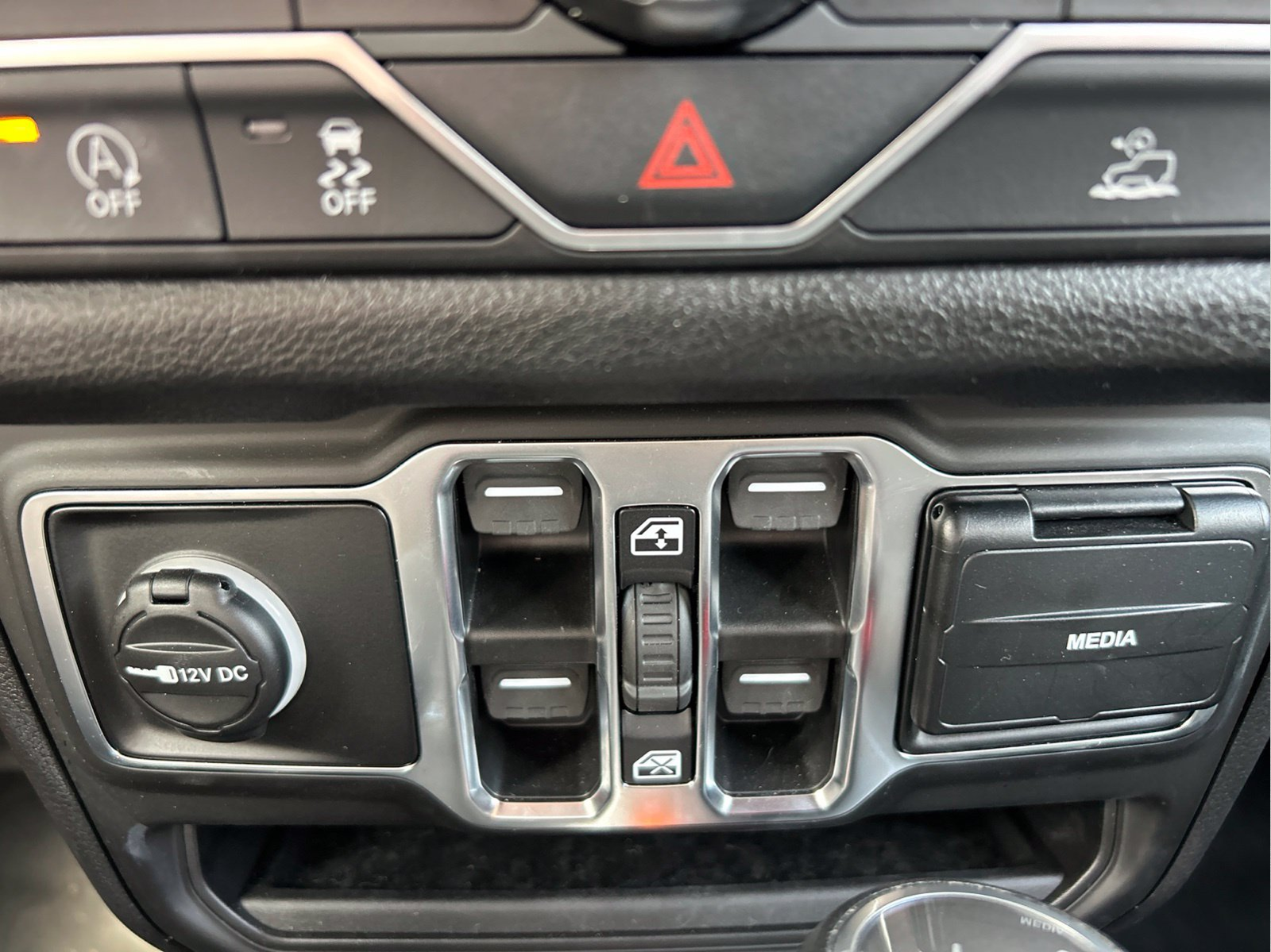 Used 2026 Purple Jeep Sport image 30