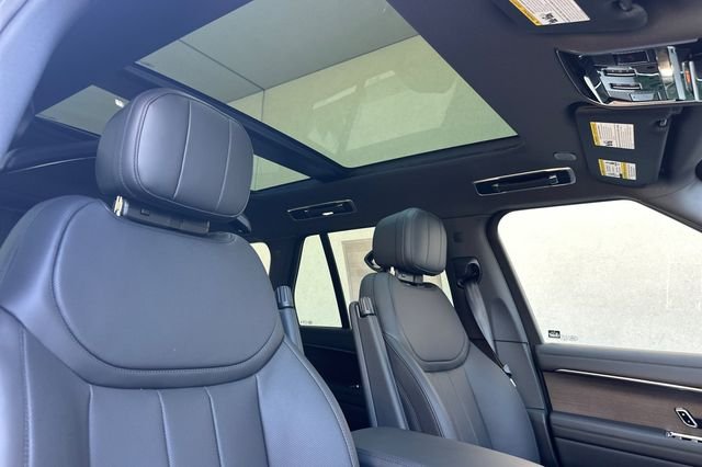 New 2026 Fuji White Land Rover SE image 16