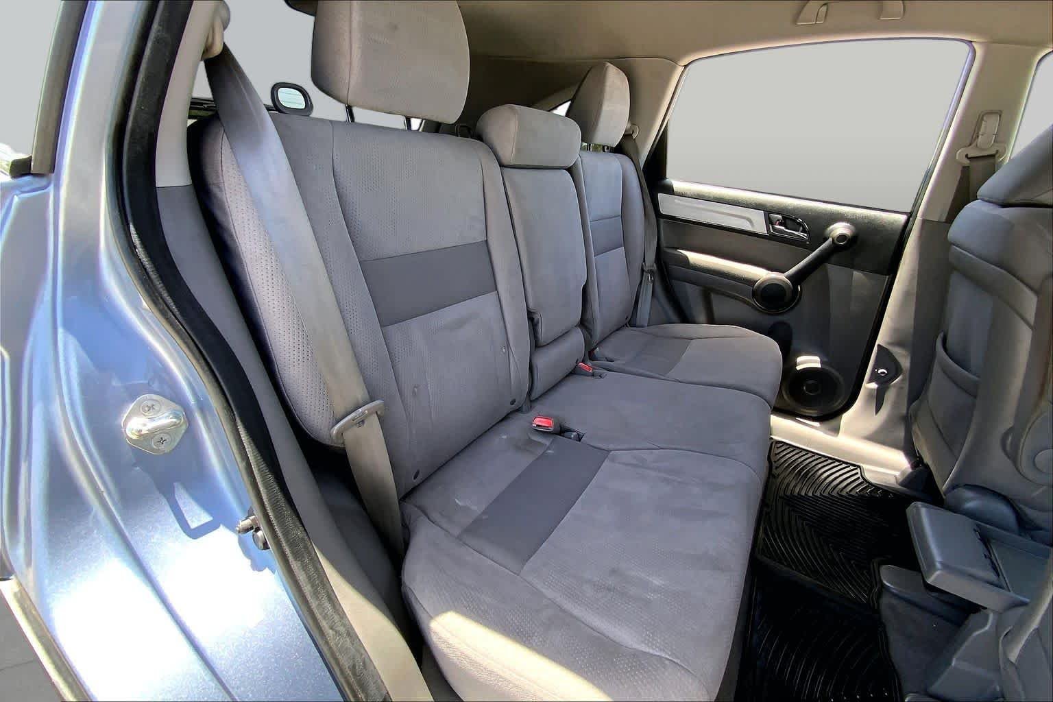 Used 2011 Glacier Blue Metallic Honda SE image 18