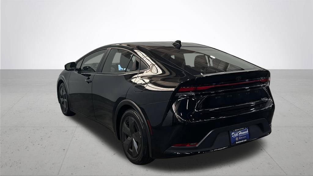 Used 2025 Midnight Black Metallic Toyota LE image 10