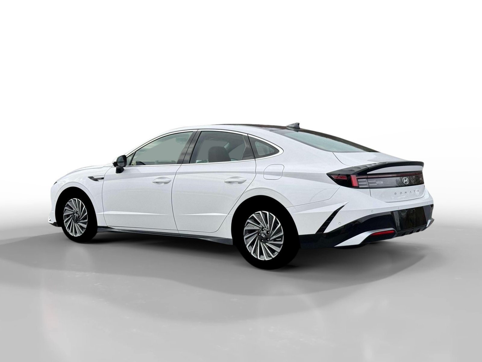 New 2026 Serenity White Hyundai Limited image 4
