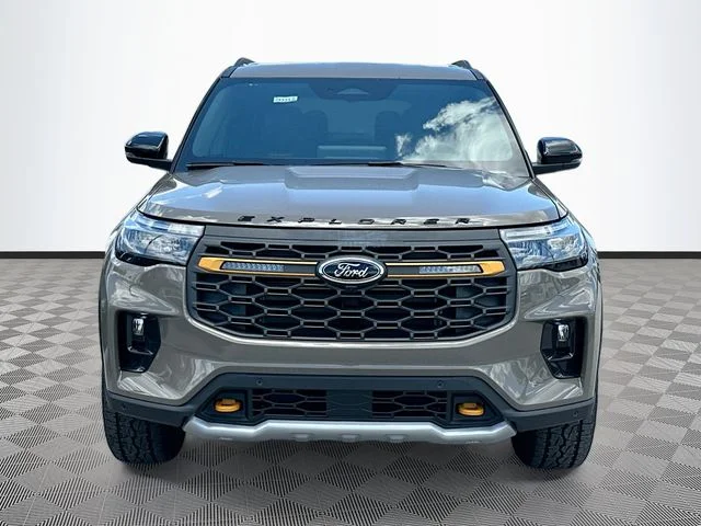 New 2026 Gray Ford Tremor image 2