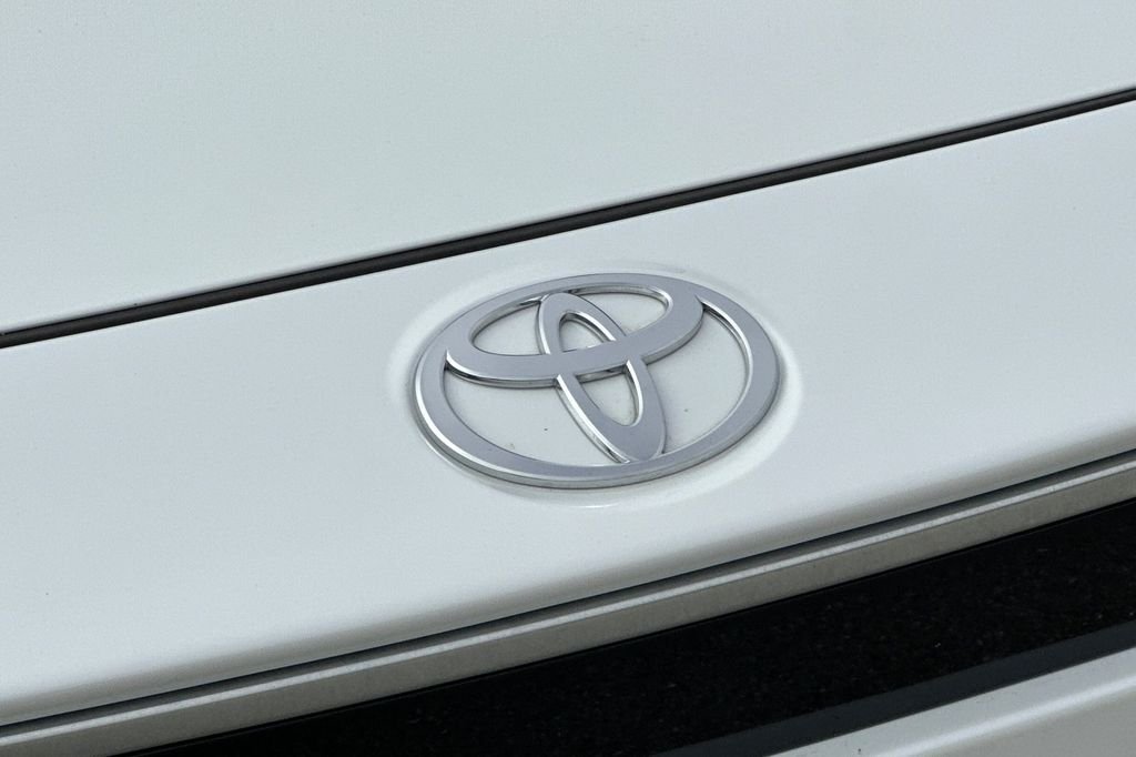 Used 2023 Beige Toyota XLE image 38
