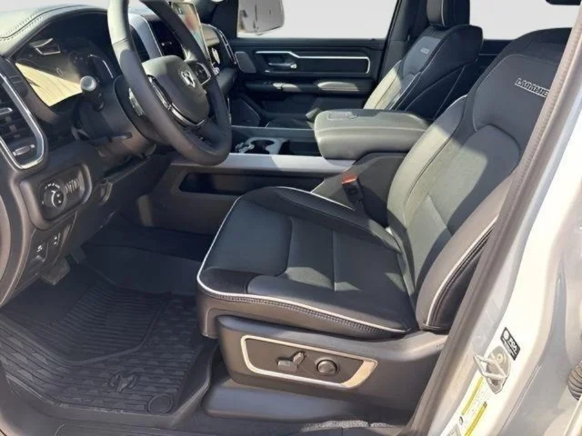 2026 RAM 1500 Laramie - Photo 15