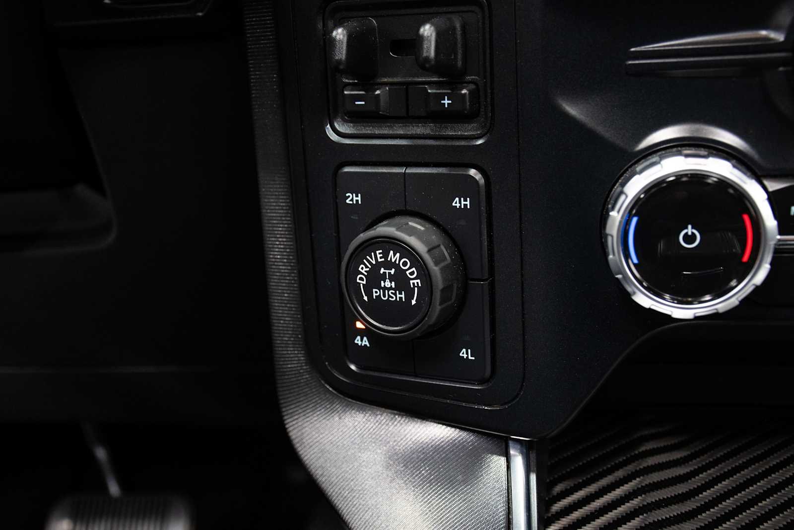 2023 Ford F-150 Raptor - Photo 23