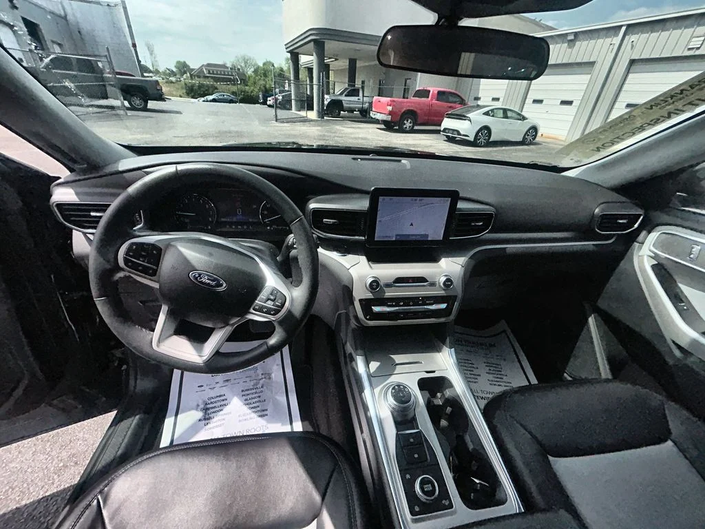 Used 2023 Green Ford XLT image 12