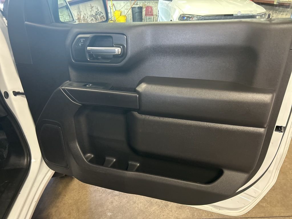 Used 2024 White GMC Pro image 18