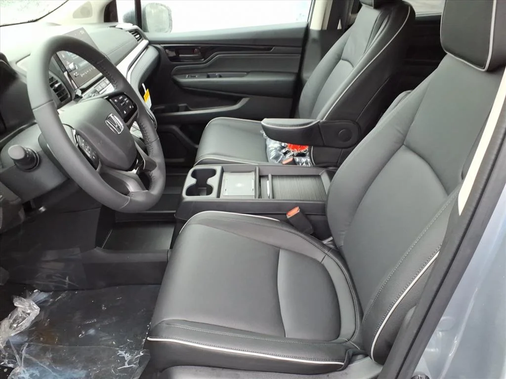 2026 Honda Odyssey Touring - Photo 8