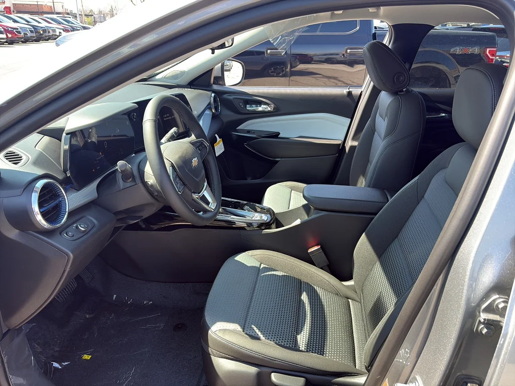 New 2026 Sterling Gray Metallic Chevrolet LT image 7