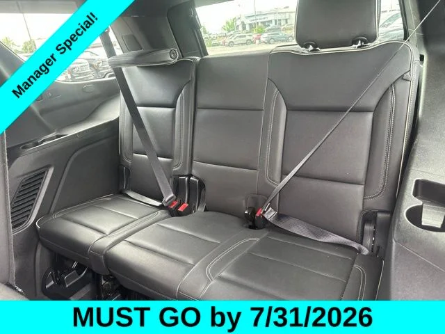 Used 2023 White GMC SLT image 28
