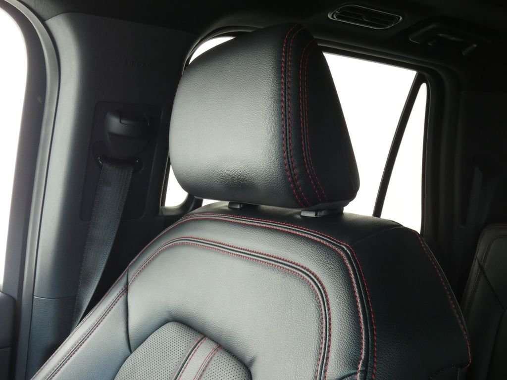 Used 2023 White Ford Limited image 39