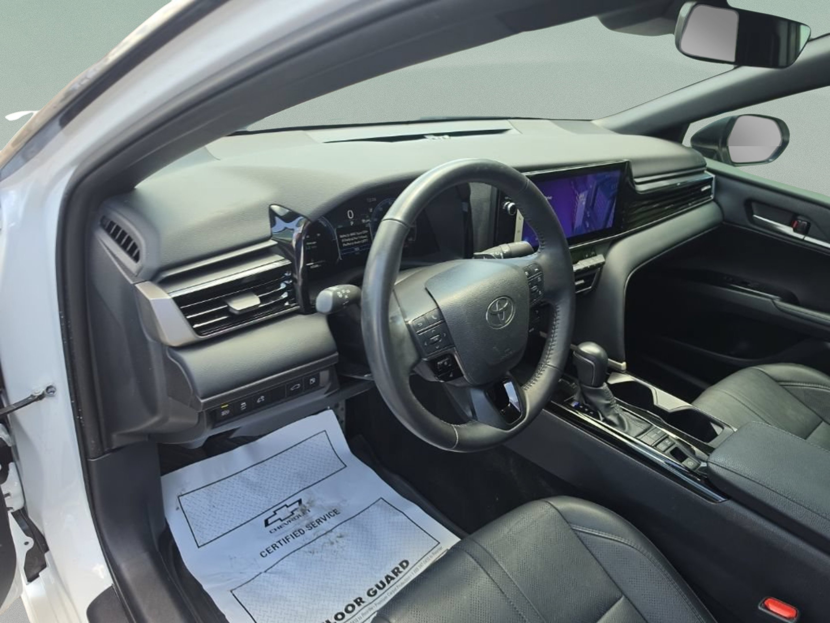 Used 2025 Off-white Toyota XSE image 12