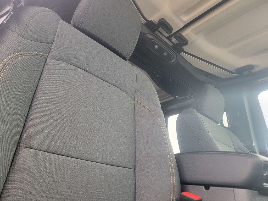New 2026 Reign Exterior Paint Jeep Sport S image 14