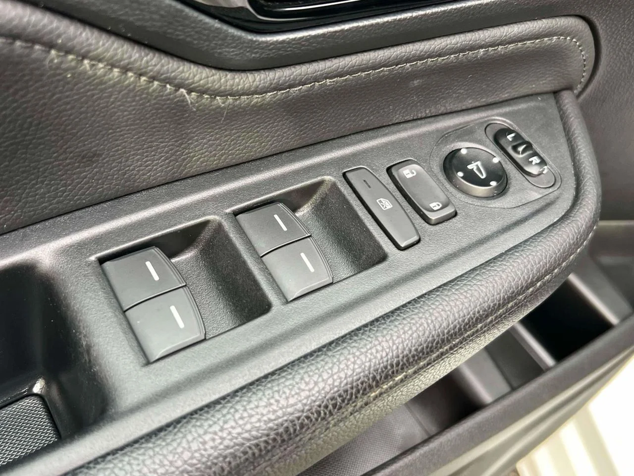 2023 Honda Odyssey Touring - Photo 21