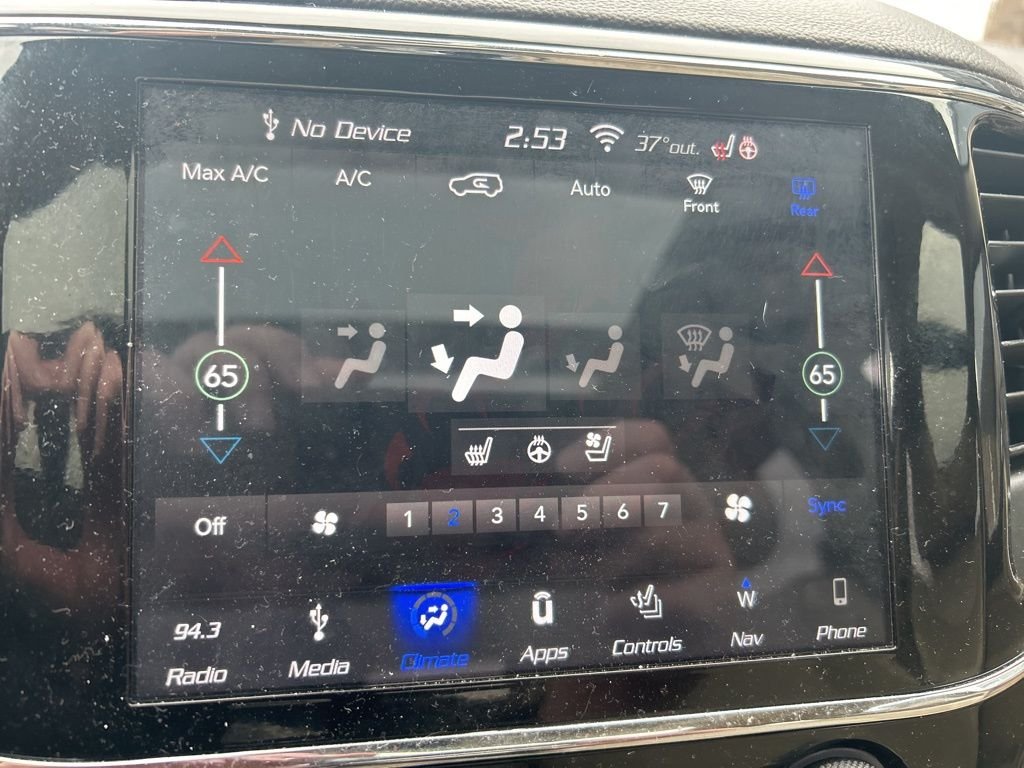 Used 2019 White Jeep Overland image 28