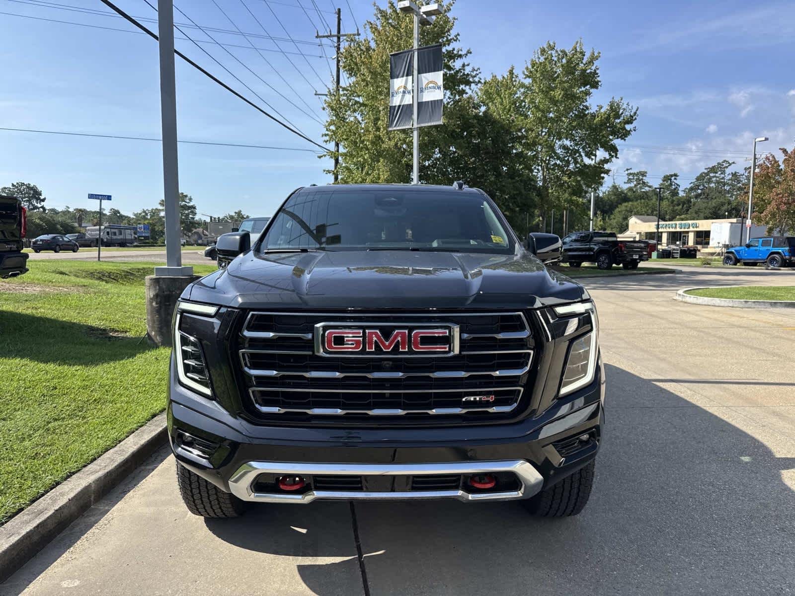 2026 GMC Yukon AT4 - Photo 2
