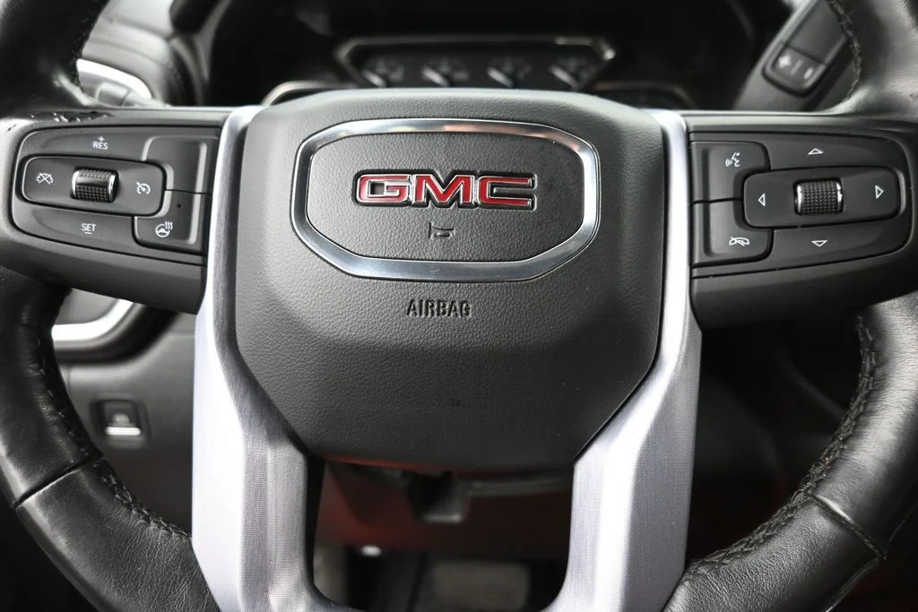Used 2020 Black GMC Elevation image 19