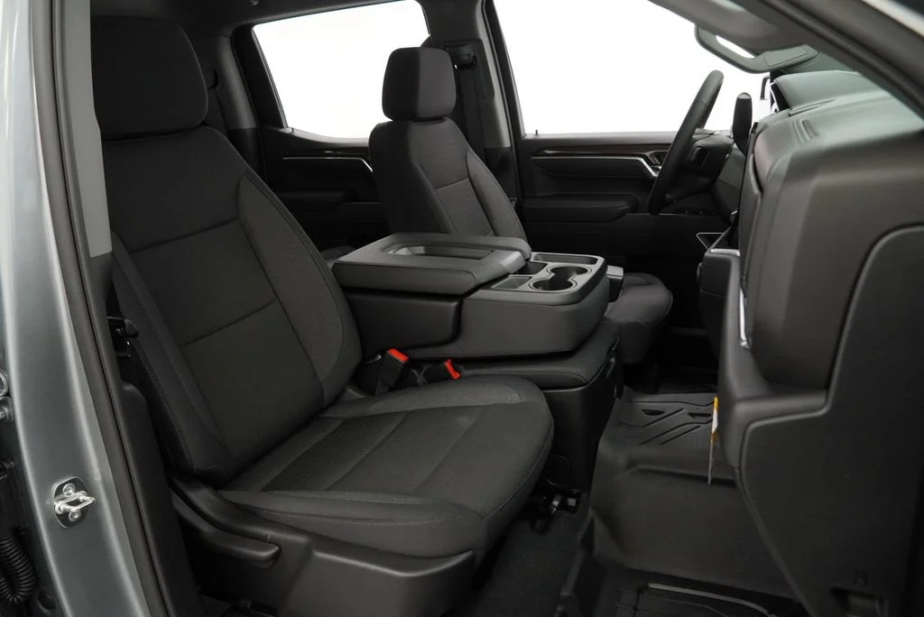 New 2026 Sterling Gray Metallic Chevrolet LT image 27