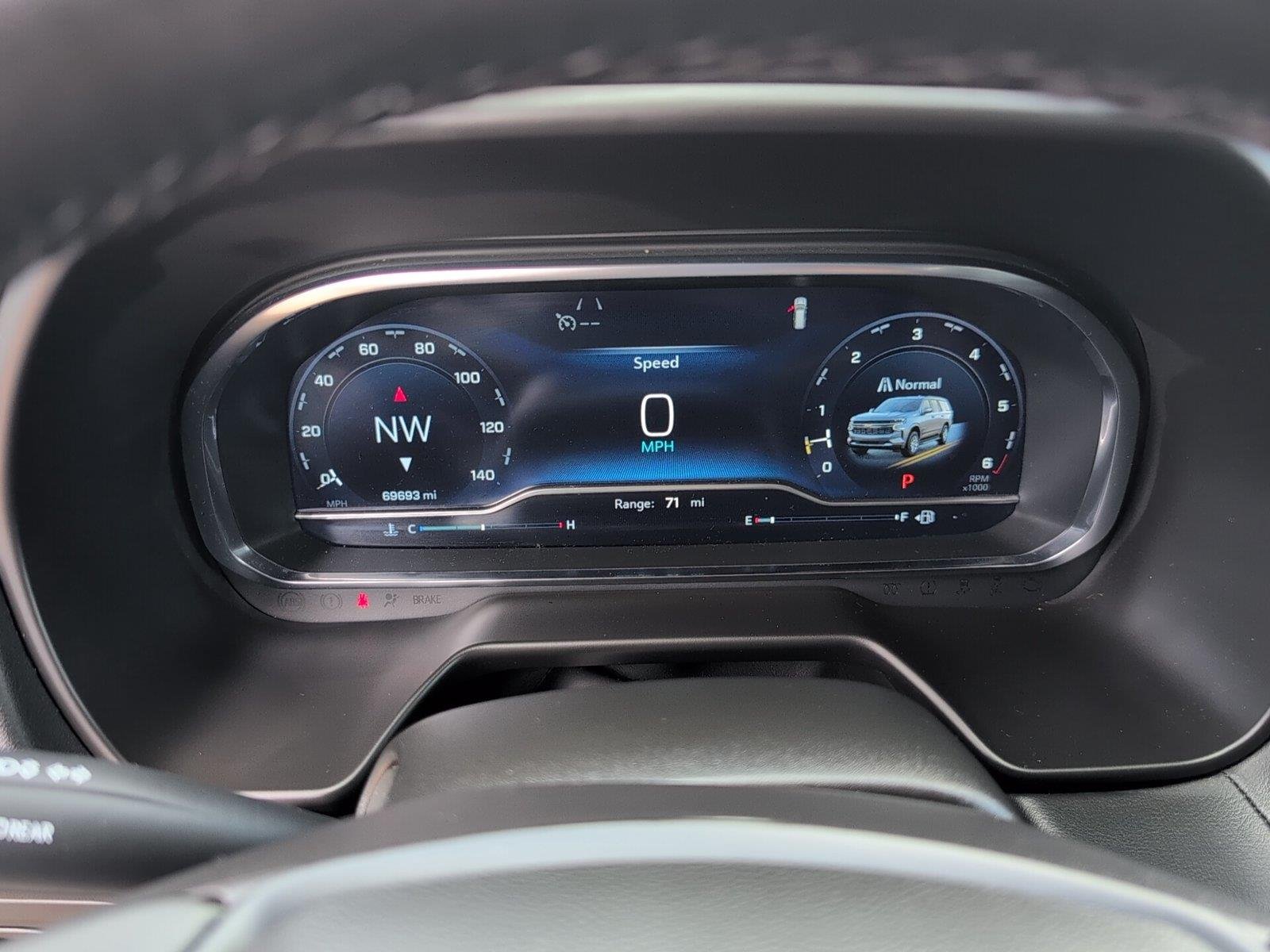 Used 2024 Silver Sage Metallic Chevrolet LT image 28