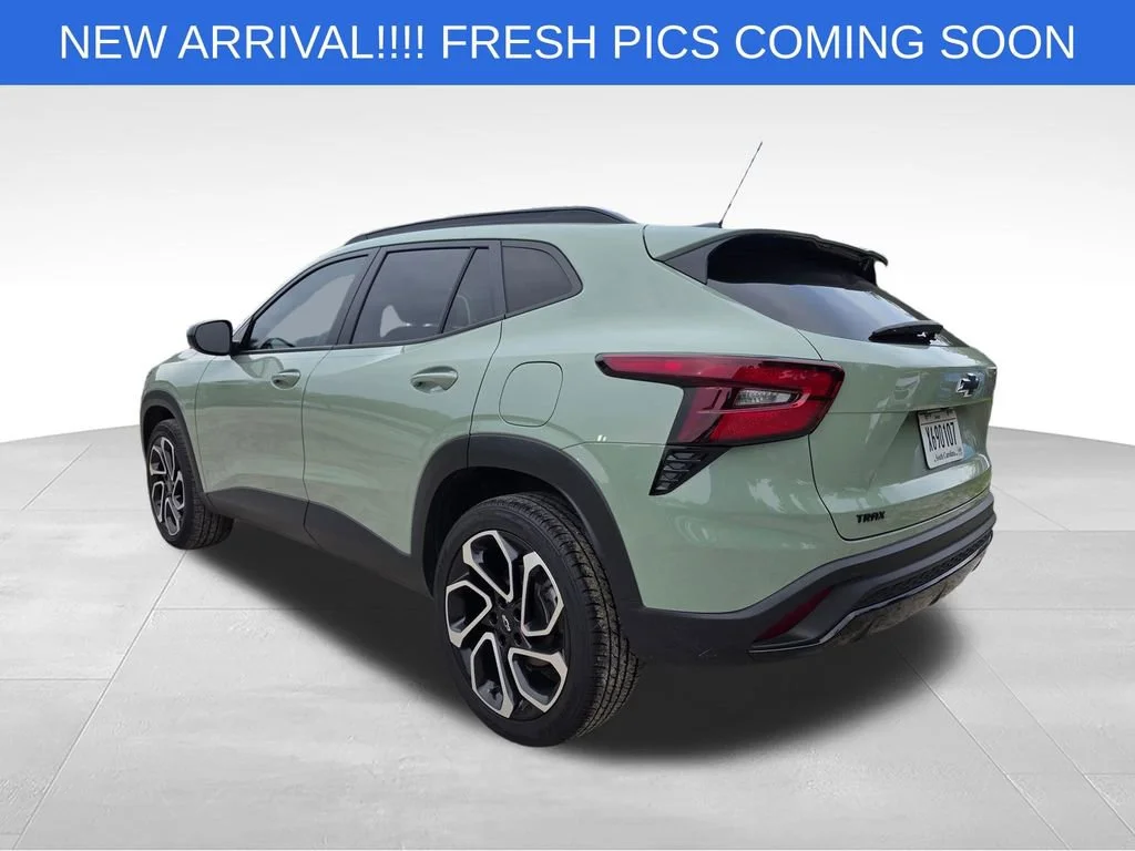 Used 2024 Cacti Green Chevrolet 2RS image 5