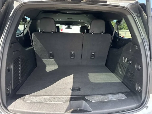 Used 2022 White Chevrolet Premier image 14